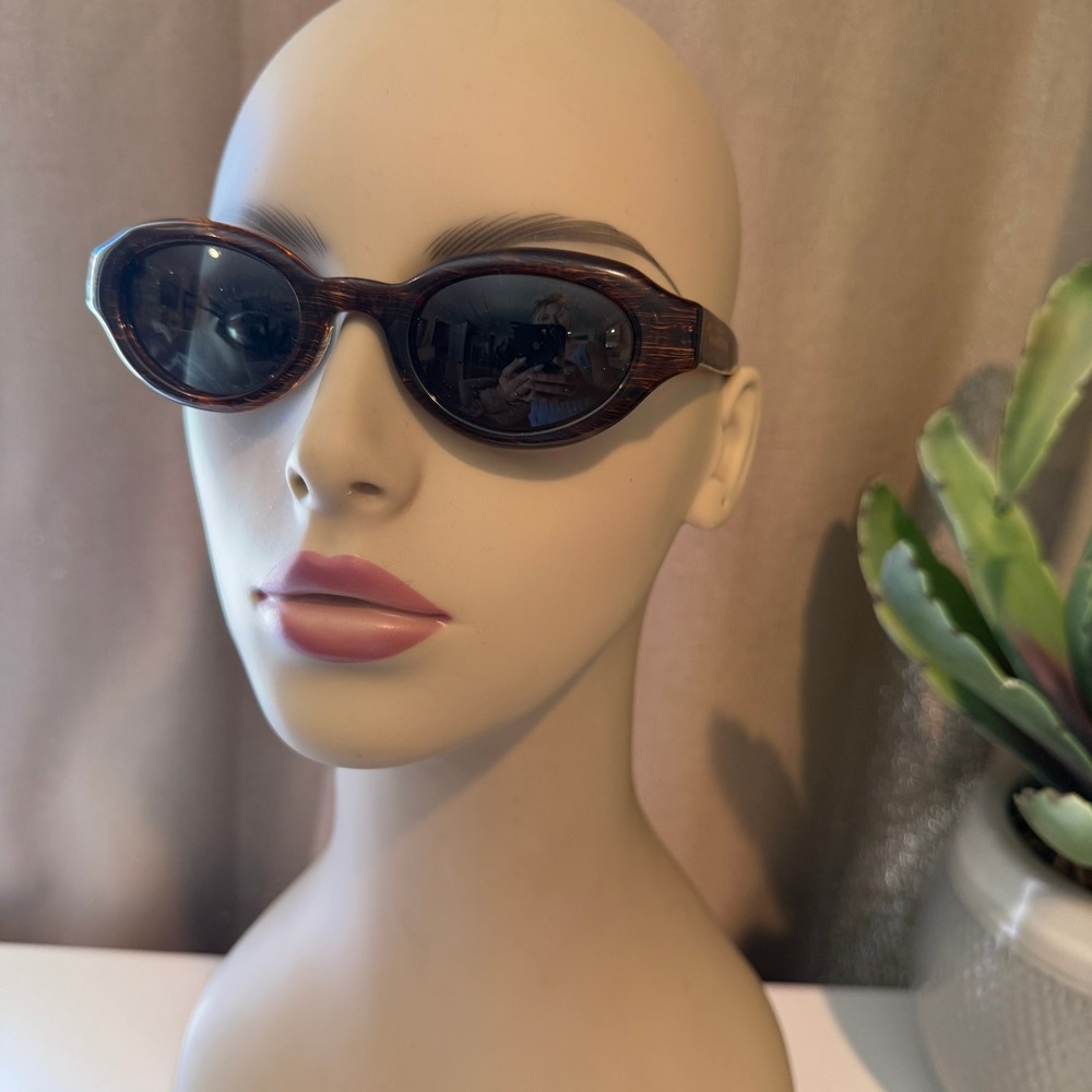 Donna Karan DKS-211 371 Brown Woodgrain Oval Sunglasses Italy 45-23-145